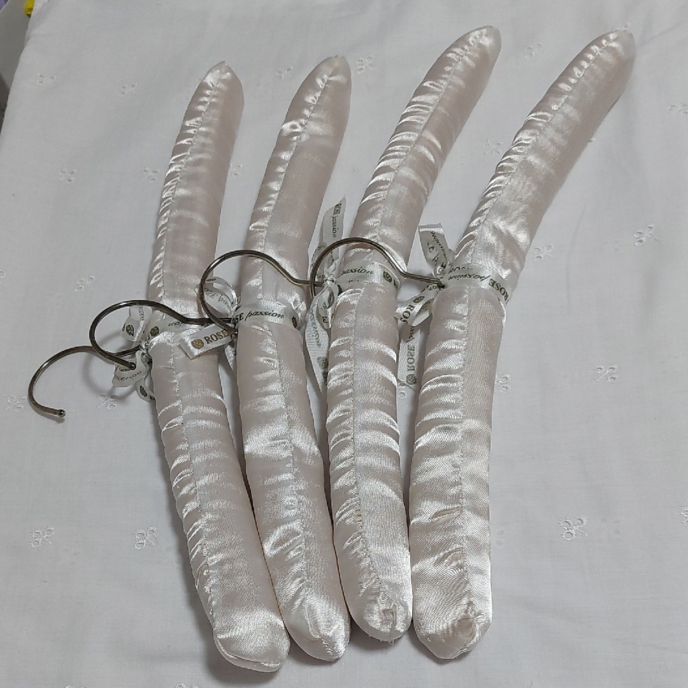 Satin Padded Hangers - Cream